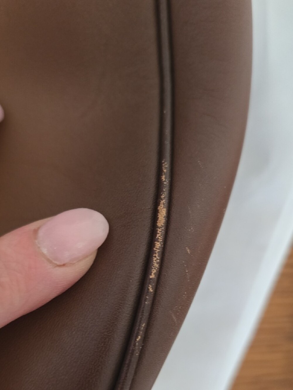 Coach Brown Leather Crescent Shoulder Bag with Tan Handle Edge - Picture 9 of 10